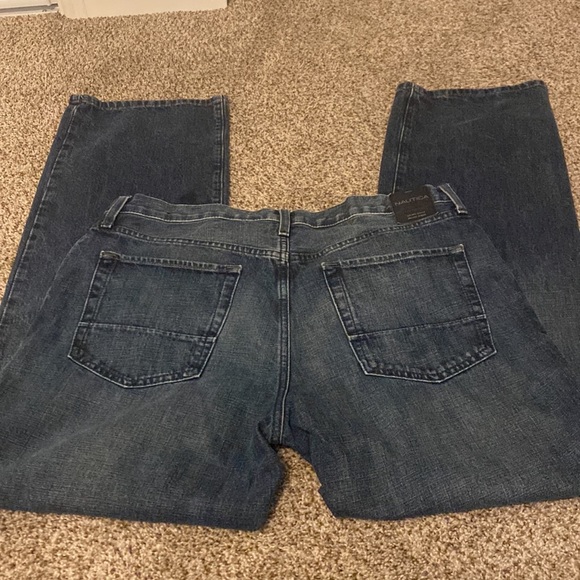 Nautica Loose Fit 34x32 Jeans - Picture 2 of 7